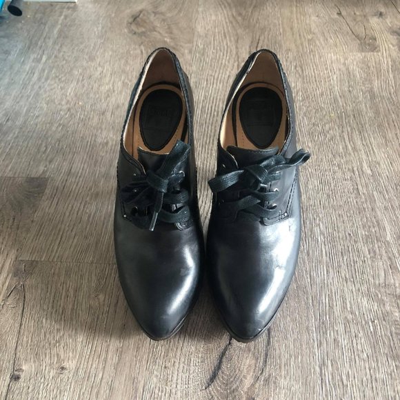 FRYE shoe company heels (harlow stich platform) - Picture 2 of 4